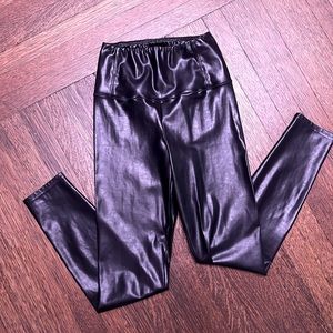 Wilfred free buttery soft vegan leather leggings Small